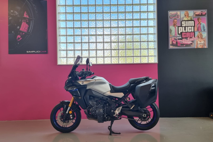 YAMAHA TRACER 9 
