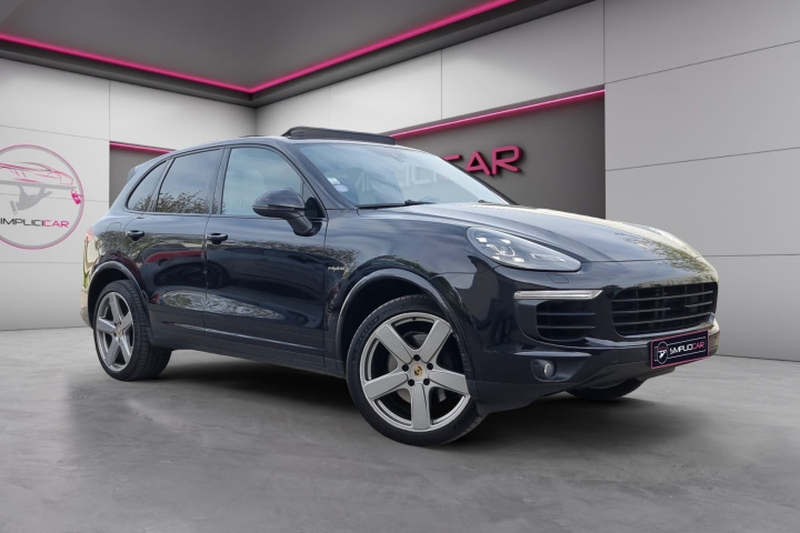 PORSCHE CAYENNE 2