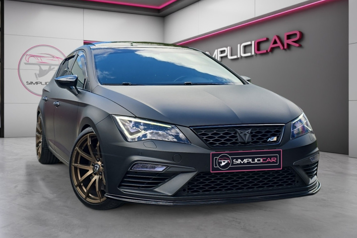 SEAT LEON