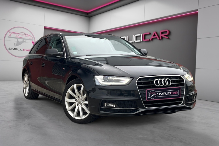 AUDI A4 AVANT