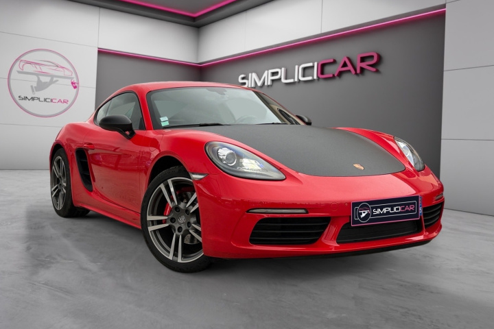 PORSCHE 718 CAYMAN